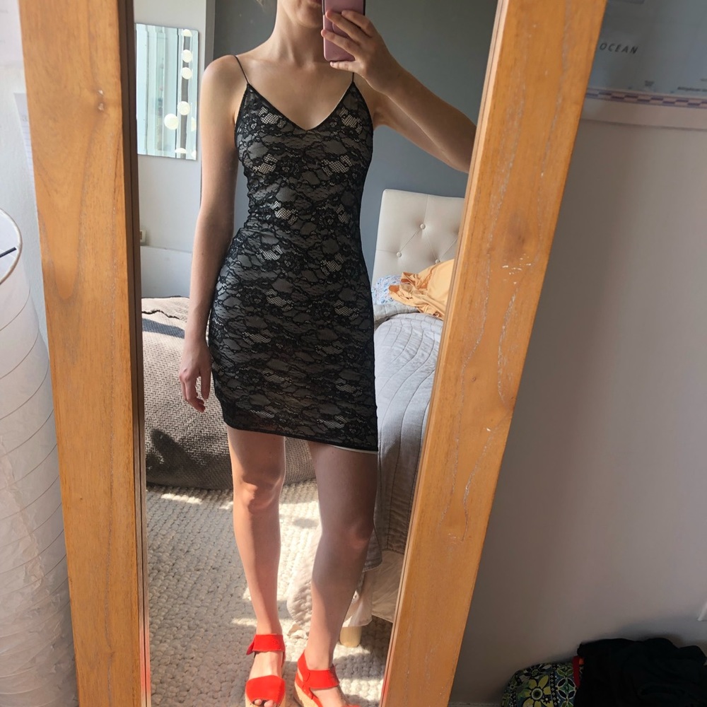 Alice + Olivia lace overlay dress 2